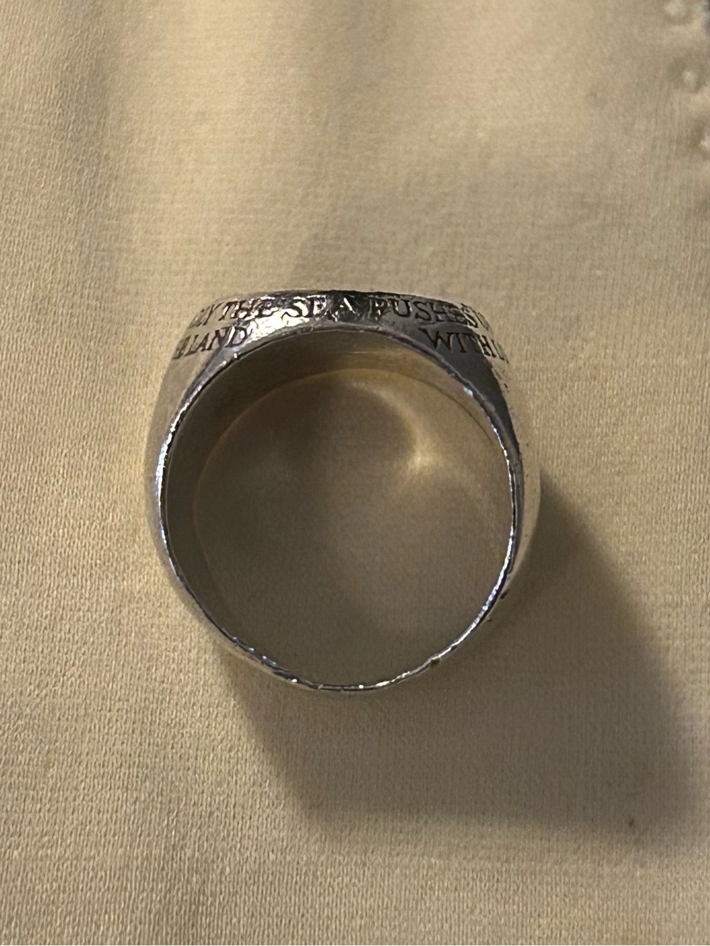 Digby and Iona Whitman Signet Ring - Picture 12 of 12